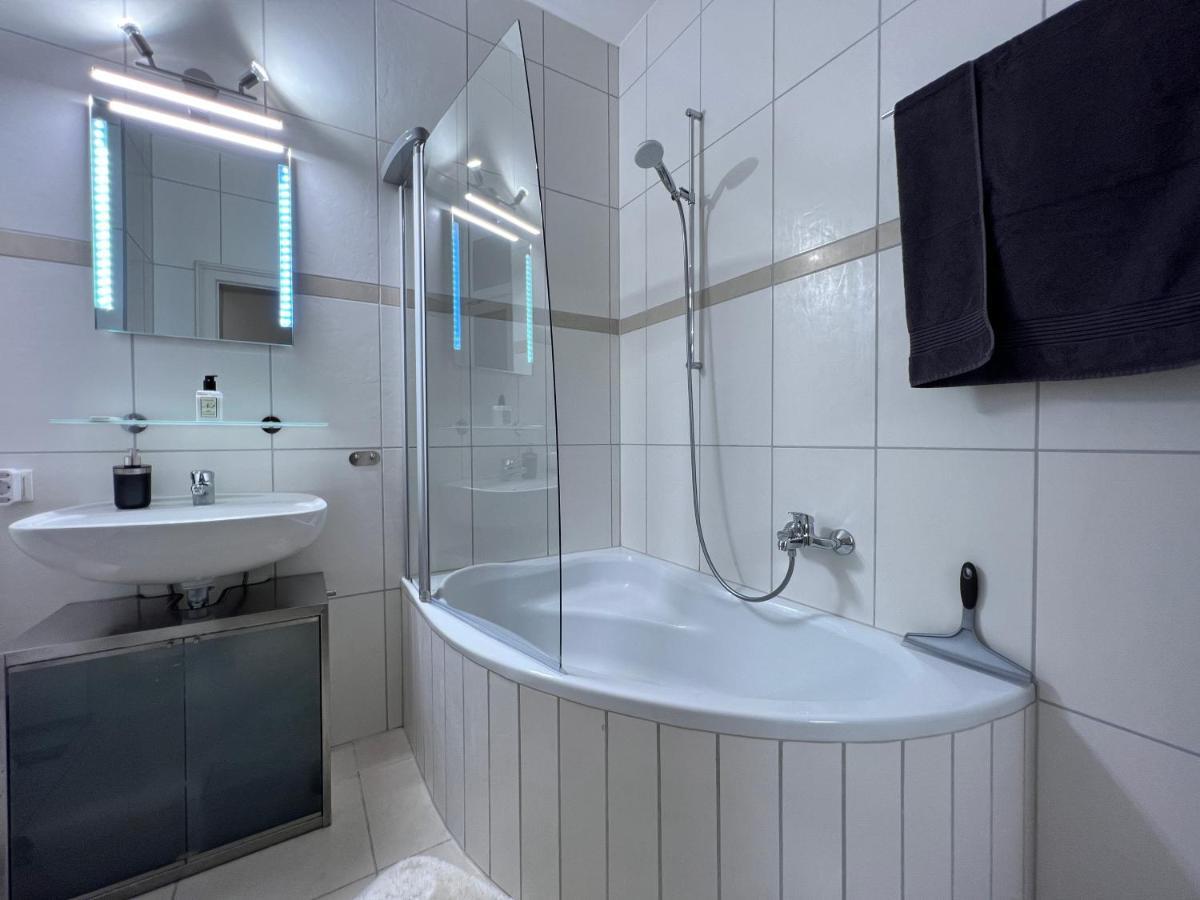 Vienna Design Apartment By Rabe - Kostenfreier Parkplatz & Netflix & Coffee-Bar - Nahe Schloss Schoenbrunn Ngoại thất bức ảnh