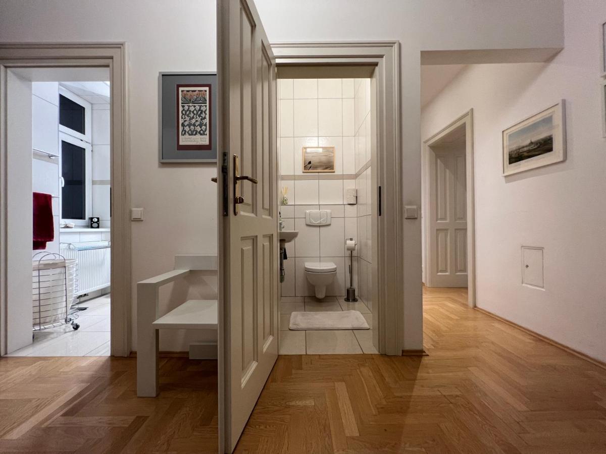 Vienna Design Apartment By Rabe - Kostenfreier Parkplatz & Netflix & Coffee-Bar - Nahe Schloss Schoenbrunn Ngoại thất bức ảnh